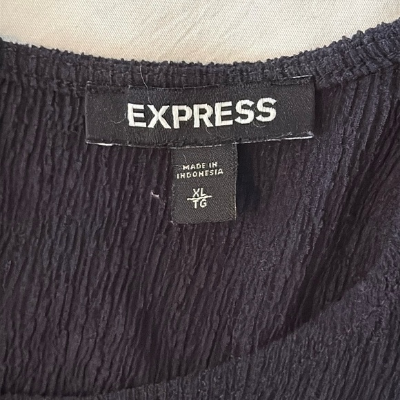 EXPRESS Crepe Ruffle Short Sleeve Blouse in Navy Size XL EUC - Picture 4 of 5